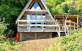 Sparrow Cabin Hot Tub